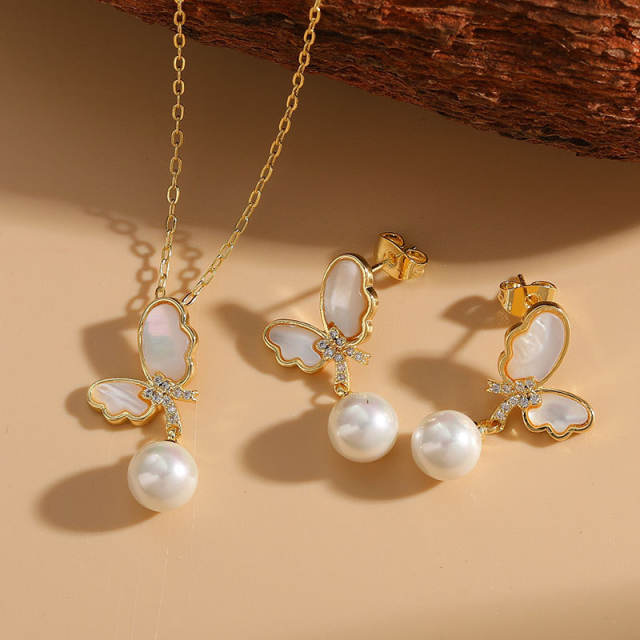 INS white shell butterfly pearl bead copper necklace set