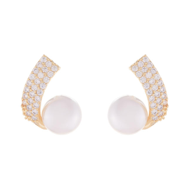 Elegant diamond pearl studs earrings