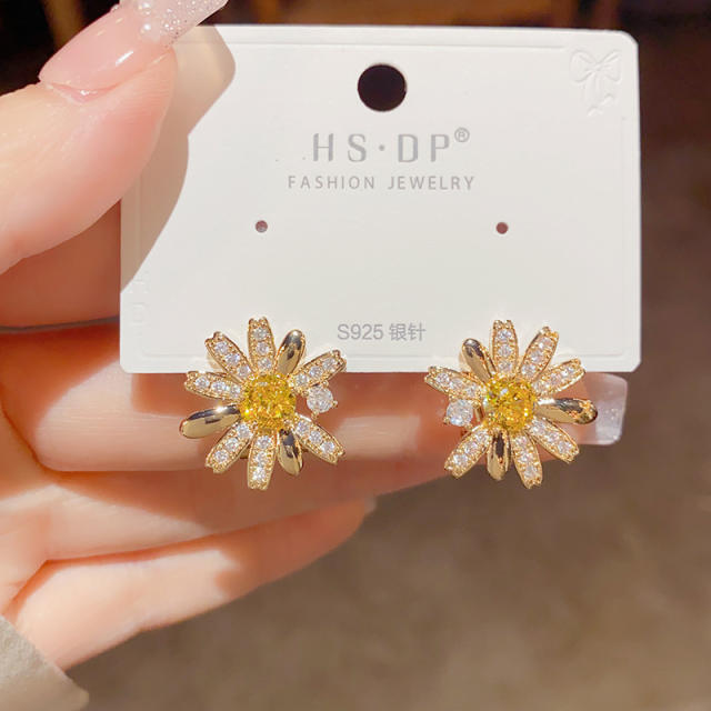 Summer diamond daisy flower copper studs earrings