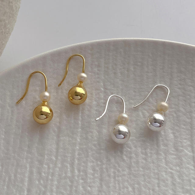 Creative gold plated copper ball water pearl drop earrings