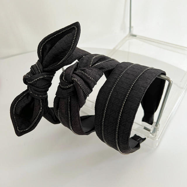 Classic black color knotted bunny ear headband