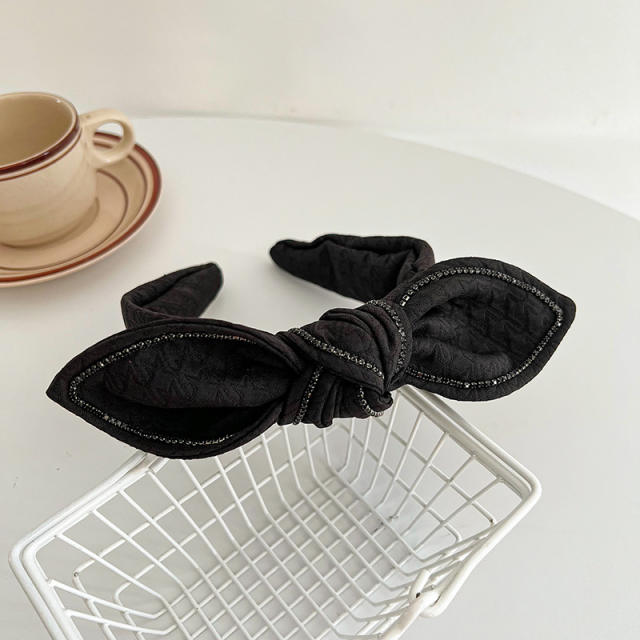 Classic black color knotted bunny ear headband