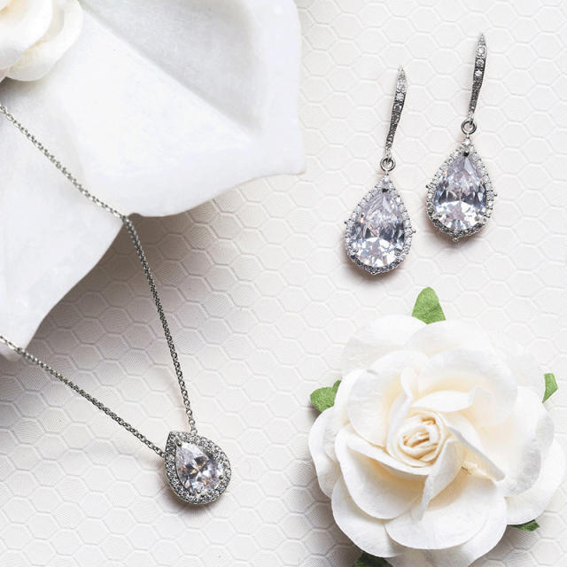 Chic teardrop cubic zircon diamond wedding necklace set