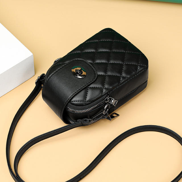 Classic black color quilted pattern PU leather small phone bag