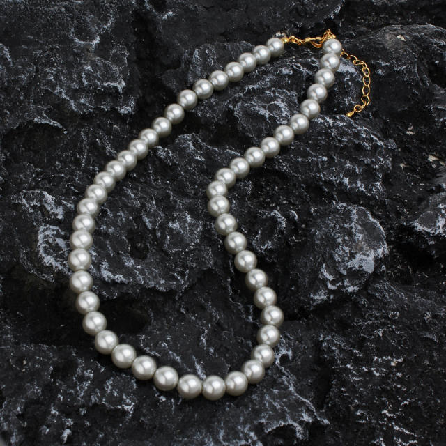 Elegant gray pearl bead necklace for women