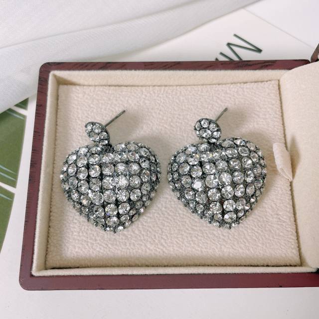 Gorgeous diamond heart chunky earrings