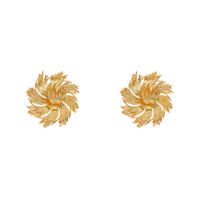 Vintage gold plated firework flower shape copper studs earrings