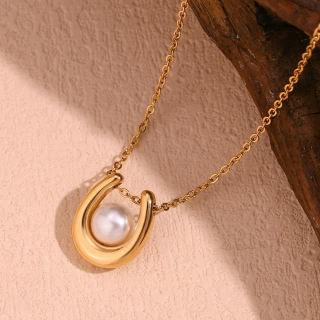 Chic pearl U shape pendant stainless steel necklace