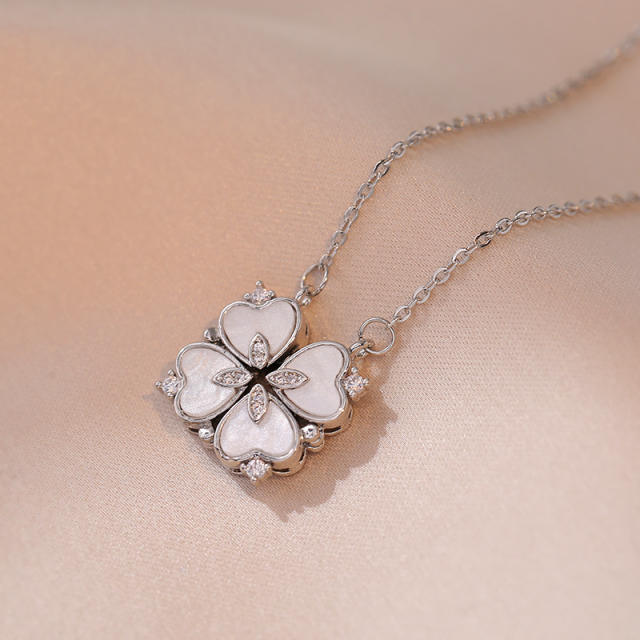 Korean fashion mother shell clover necklace