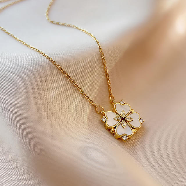 Korean fashion mother shell clover necklace