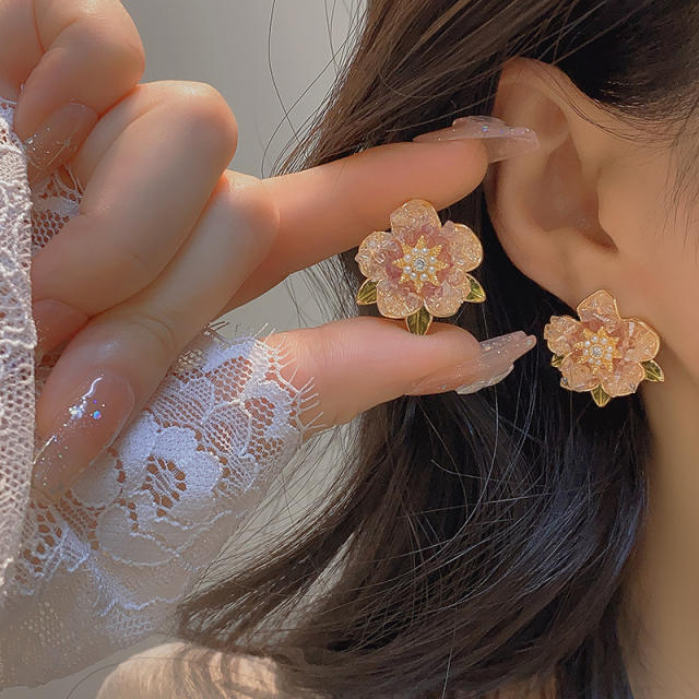 Delicate cubic zircon crystal flower studs earrings
