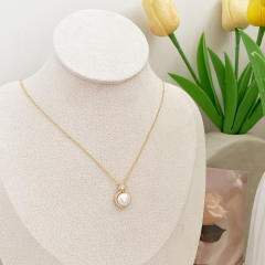 Dainty 14K gold plated copper pearl pendant necklace