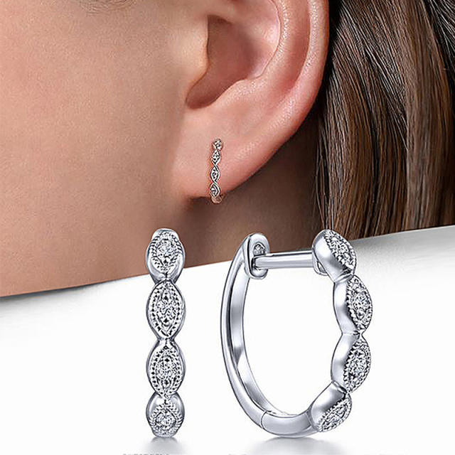 Chic twist diamond samll  hoop huggie earrings