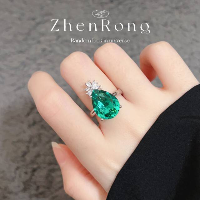 Elegant teardrop emerald pendant women necklace drop earrings set