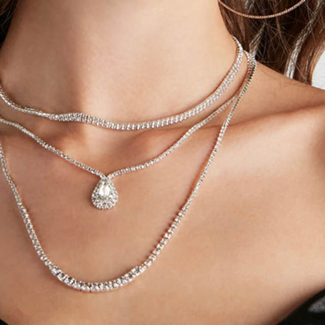 Three layer teardrop diamond necklace for women