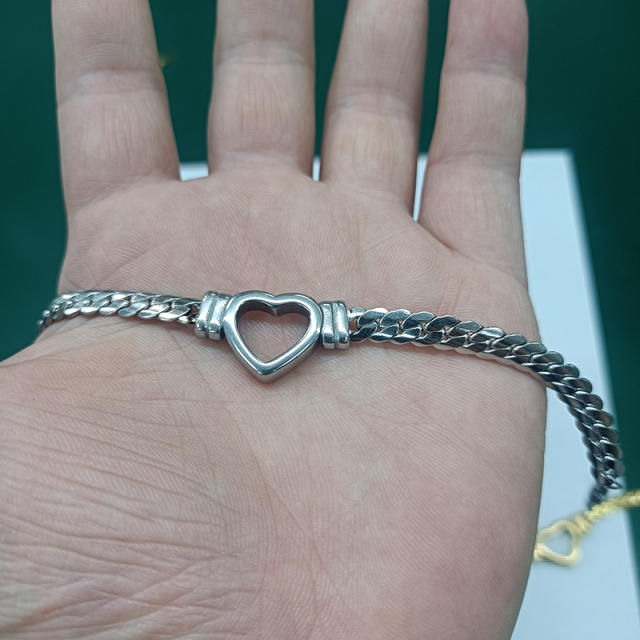 Classic hollow out heart stainless steel chain bracelet