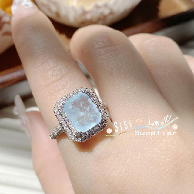18K Aquamarine statement luxury finger rings for women