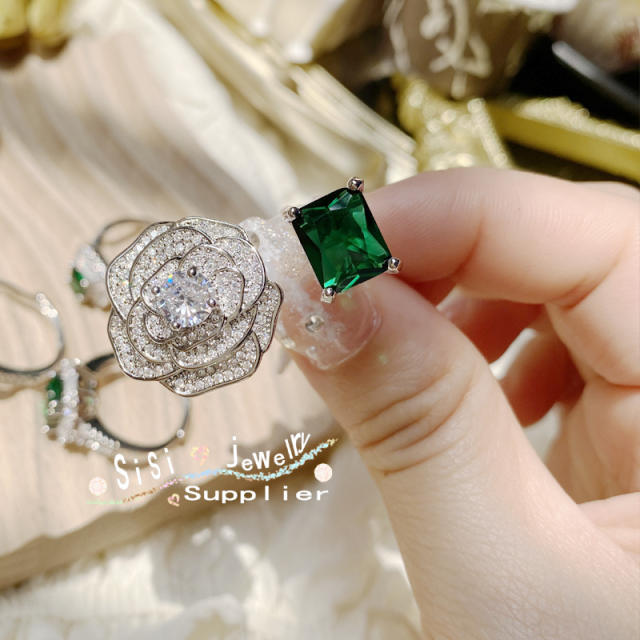 Vintage emerald statement luxury women rings