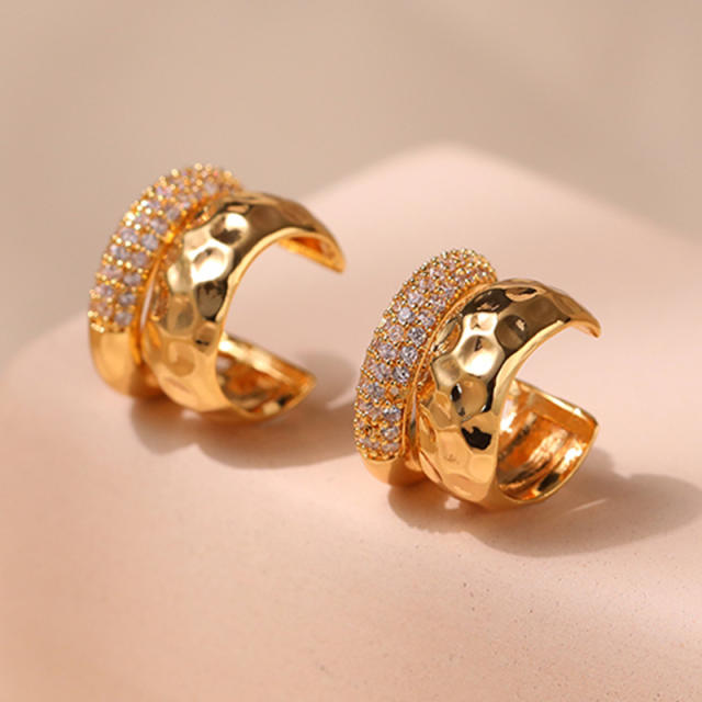 Elegant chunky diamond setting gold plated copper ear cuff