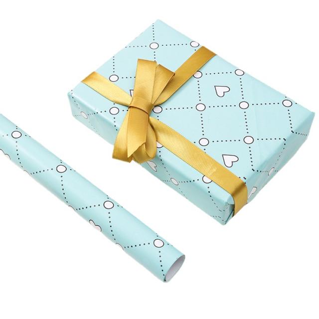 Romantic heart pattern gift wrapping paper