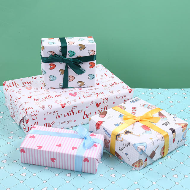 Romantic heart pattern gift wrapping paper