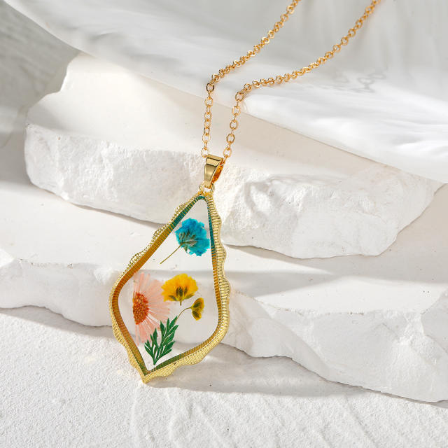 Natural dry flower Eternal flower pendant necklace