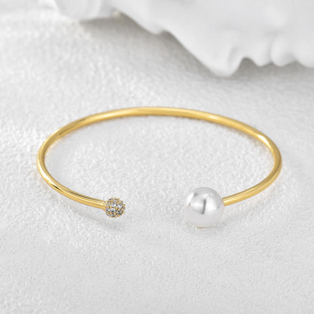 Simple pearl cubic zircon gold plated copper cuffs bangle