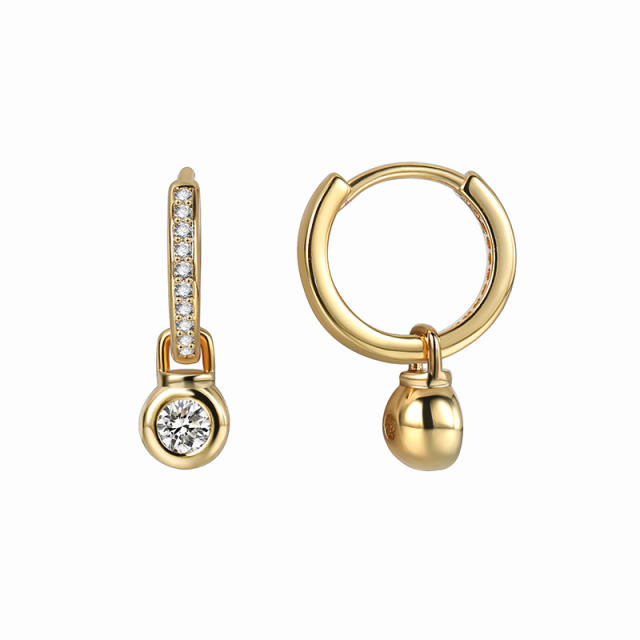 Concise daily diamond copper huggie earrings