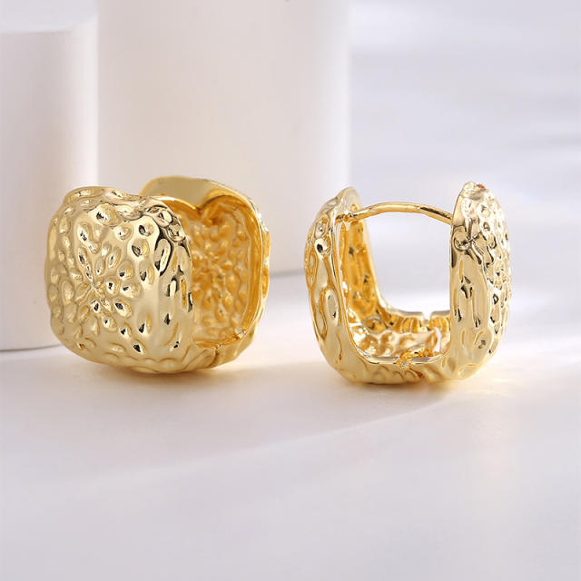 Personality chunky fold design copper huggie earrings