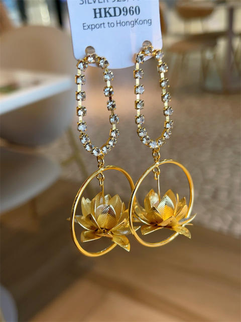 18K designer stereo lotus chunky women earrings