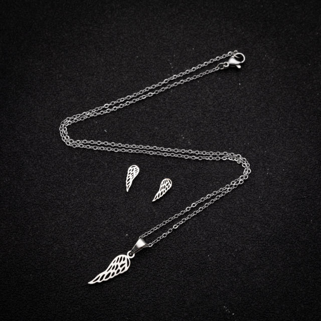 Dainty angel wing stainless steel necklace set