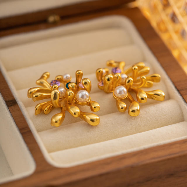 18KG vintage pearl geometric copper studs earrings