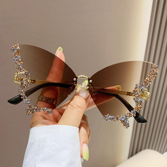 Personality butterfly shape rimless diamond sunglasses