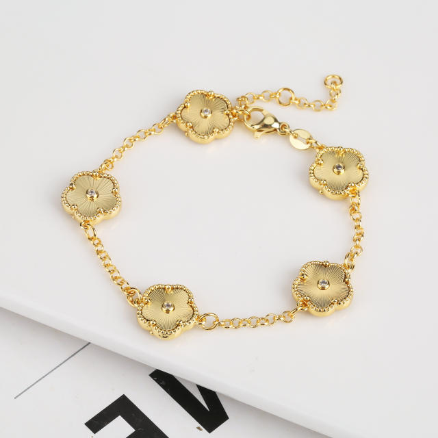 Delicate colorful 5 petal flower gold plated copper necklace bracelet set