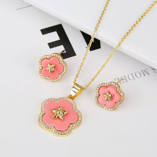 Dainty colorful 5 petal flower gold plated copper necklace set