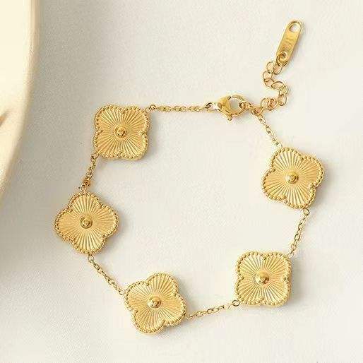 Gold color classic clover stainless steel necklace set