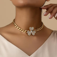 Chunky diamond clover alloy chain choker necklace