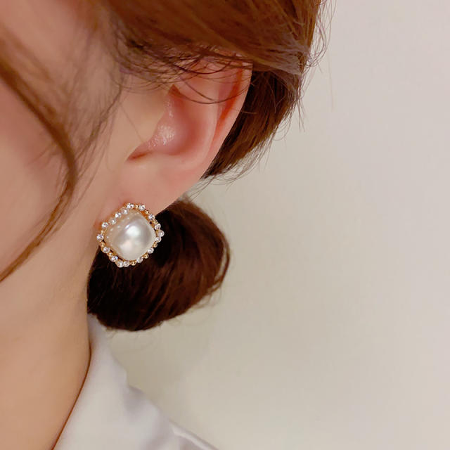 925 needle elegant pearl studs earrings