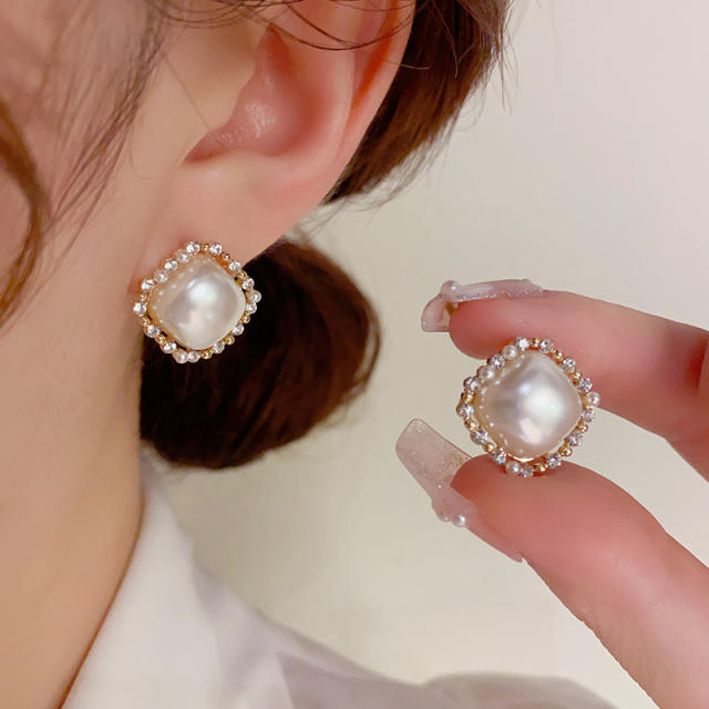 925 needle elegant pearl studs earrings