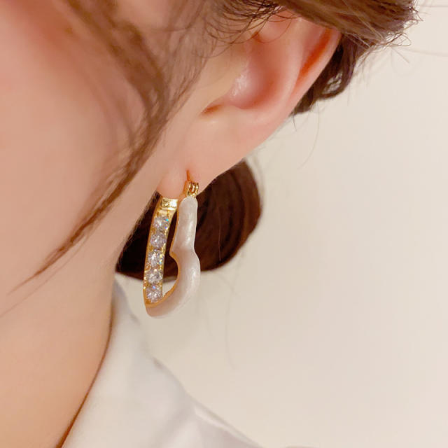 Personality white color enamel diamond heart shape hoop earrings