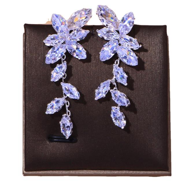 Simple design cubic zircon flower diamond necklace set