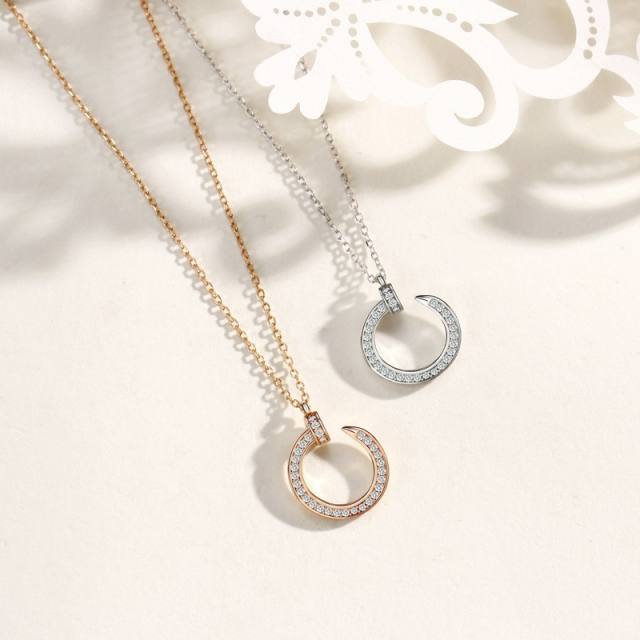 Delicate daimond nail dainty necklace