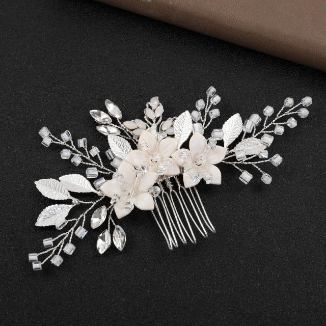 Delicate handmade flower pearl bead wedding hair combs