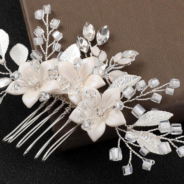Delicate handmade flower pearl bead wedding hair combs