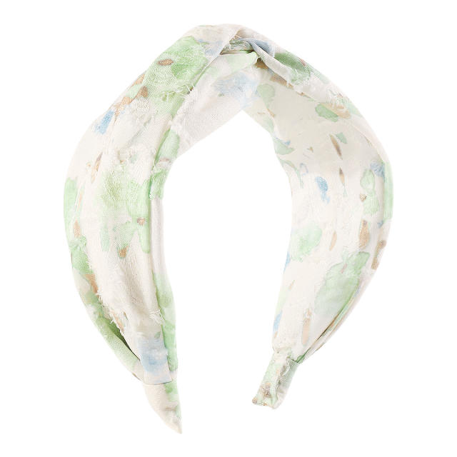 Fresh floral pattern twisted headband