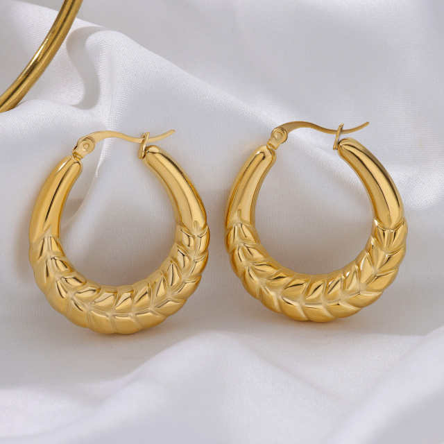 Concise chunky hoop twisted stainless steel earrings