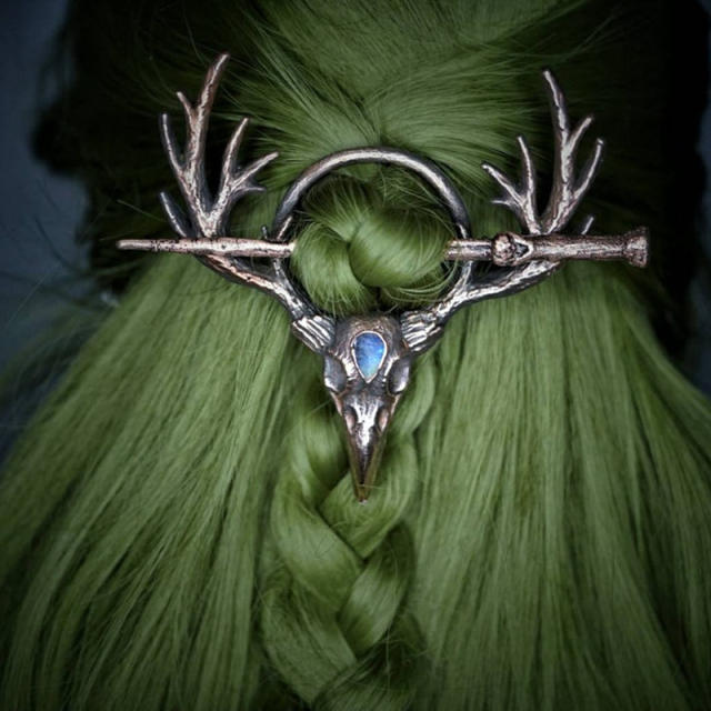 Gothic viking crow metal bun holder with hair sticks