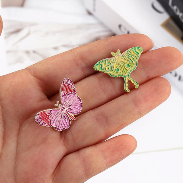 Color enamel moth shape alloy brooch pins