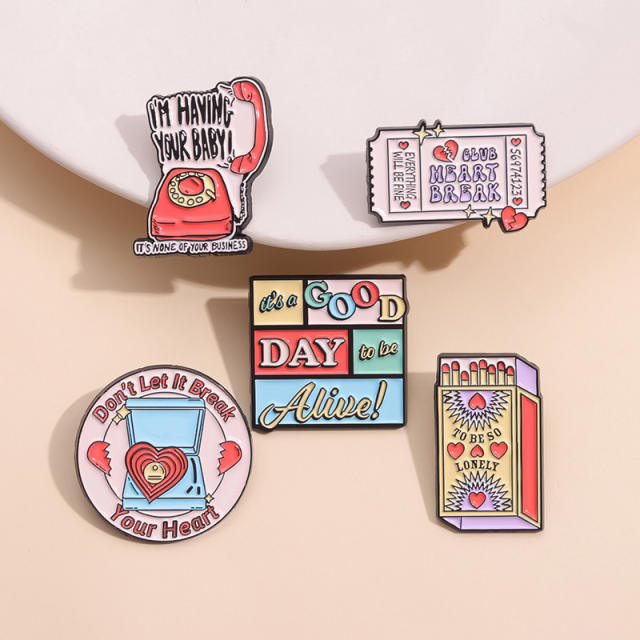 Creative wonderful day pink color enamel alloy brooch pins