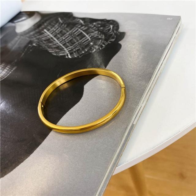 18K gold plated smooth stainless steel band bangle bracelet